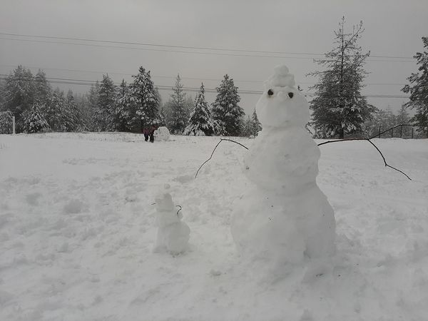 Bougies et bonhomme de neige